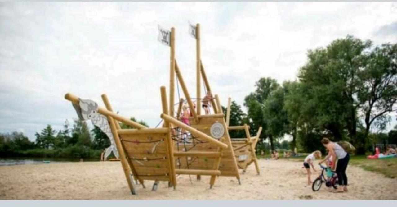 Kajuit423 6Pers 5Sterren Vakantiepark Bergumermeer Aan Het Water In Friesland Met Zwembad Villa Suameer Dış mekan fotoğraf