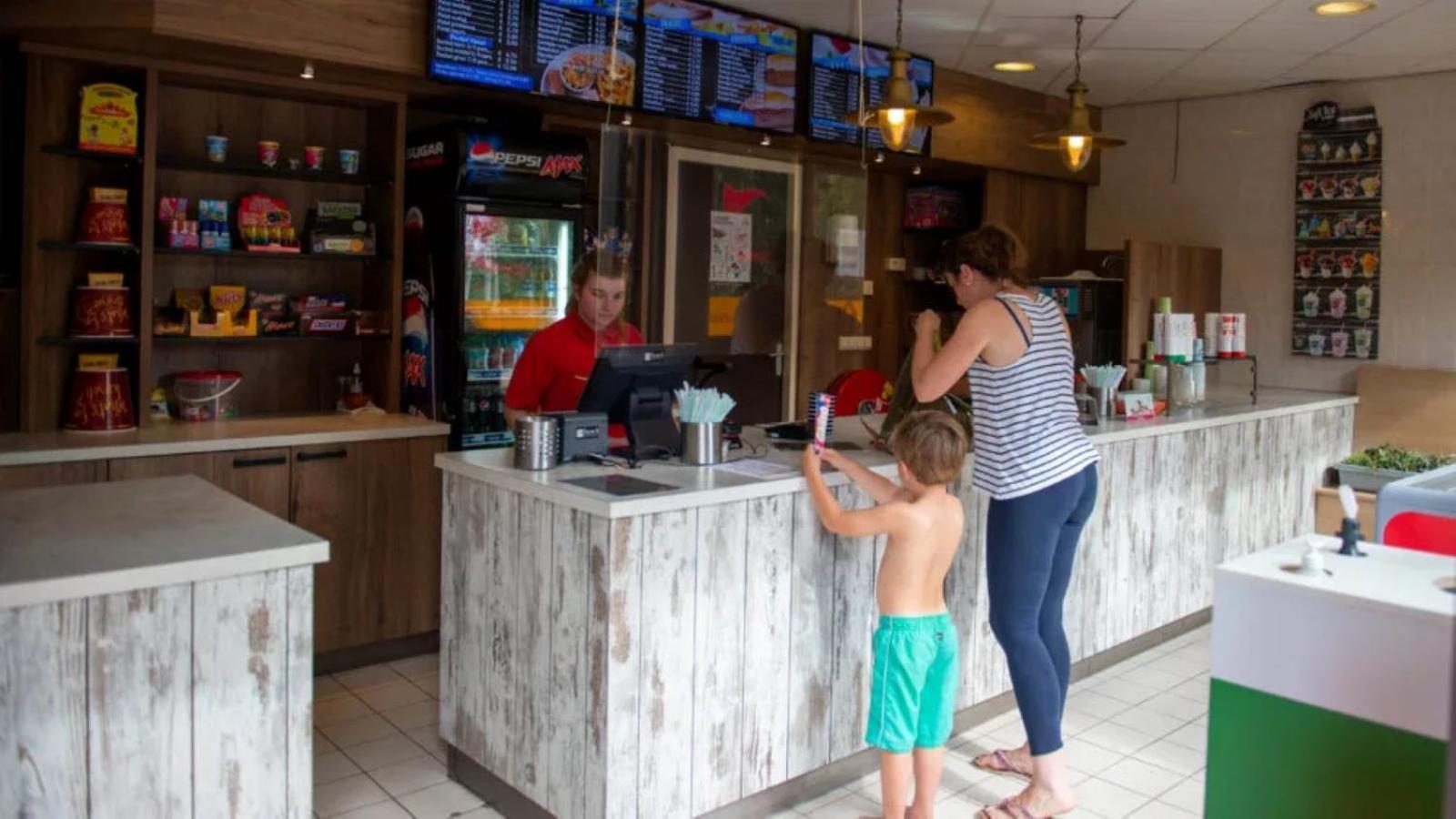 Kajuit423 6Pers 5Sterren Vakantiepark Bergumermeer Aan Het Water In Friesland Met Zwembad Villa Suameer Dış mekan fotoğraf